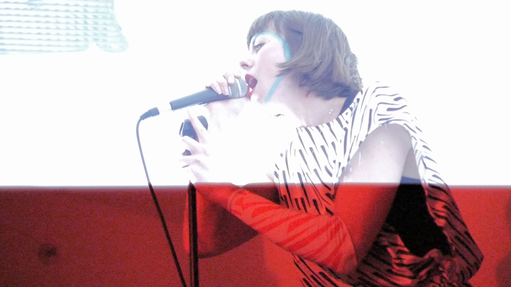 Fay Nicolson, Shake it Loose and Let it Fall, Kelder, UK, 2018